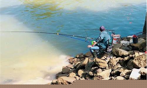 冬天在江河釣魚(yú)技巧(冬天在江河釣魚(yú)技巧視頻)(pic1)