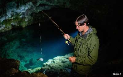 穿透王誘魚劑怎么用的視頻教學(xué)視頻簡單(穿透王魚餌怎么樣)(pic1)