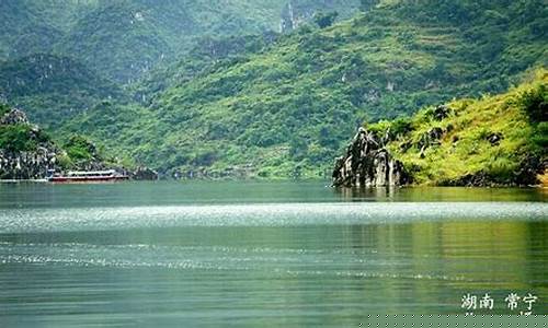 2025春節(jié)前萬(wàn)峰湖釣魚(yú)視頻(2020萬(wàn)